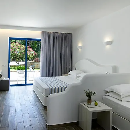 Lindia Thalassa Hotel 3*