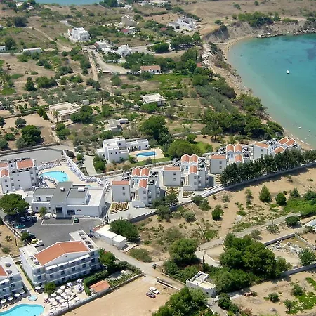 Lindia Thalassa Πεύκος