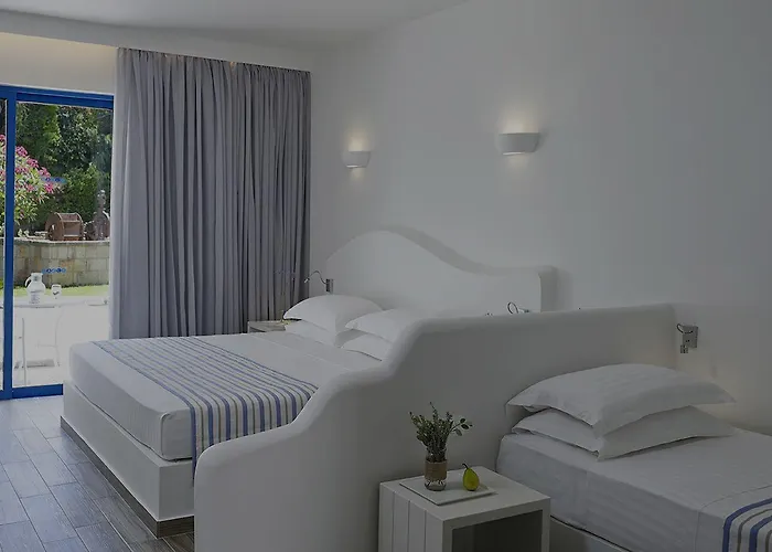 林迪亚塔拉萨酒店 Pefki